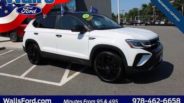 2024 Volkswagen Taos SE Black 4Motion