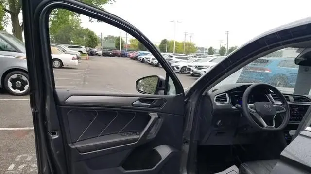 2023 Volkswagen Tiguan SE 4Motion