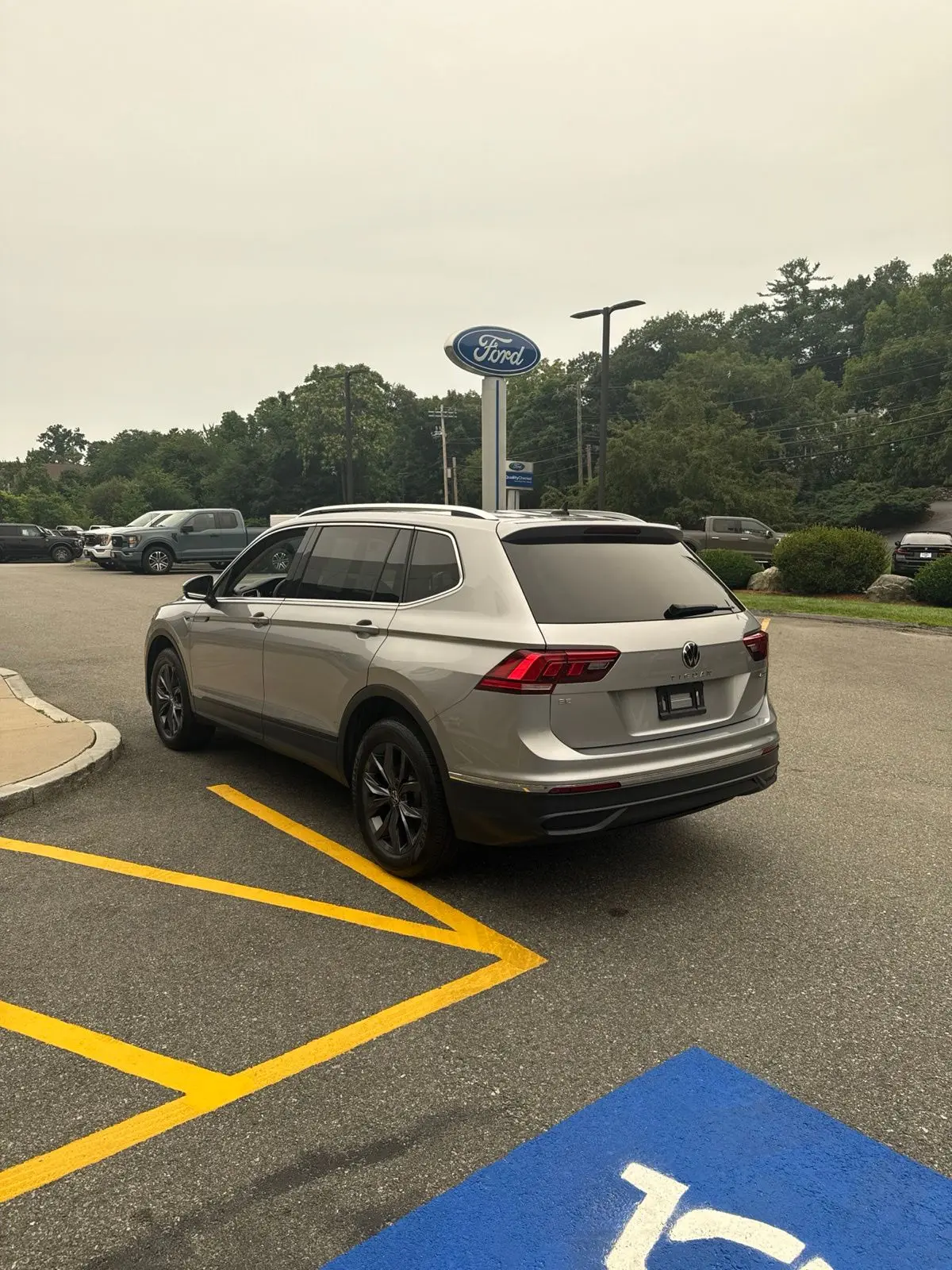 2023 Volkswagen Tiguan - $28,990