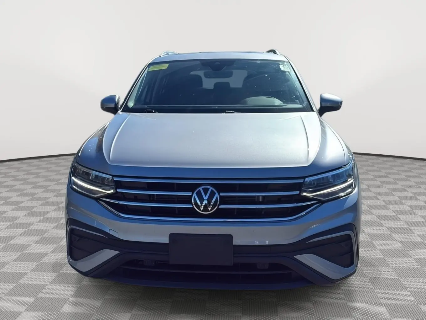 2023 Volkswagen Tiguan - $23,988
