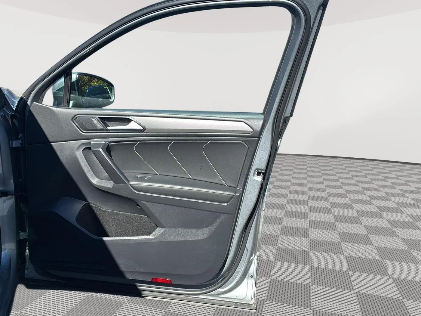 2023 Volkswagen Tiguan - $23,988