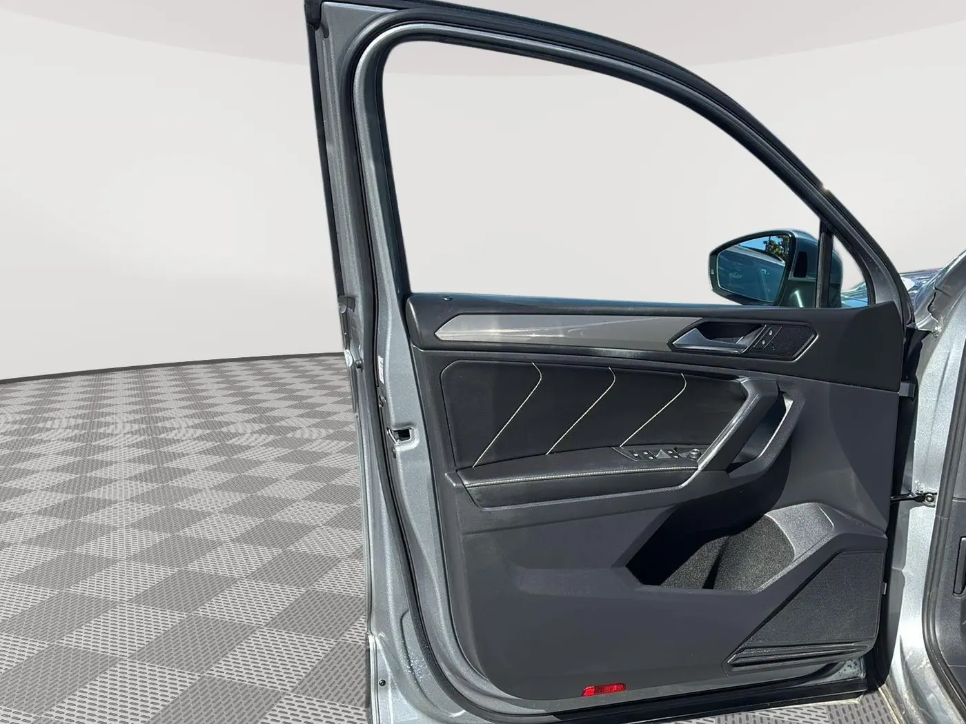2023 Volkswagen Tiguan - $23,988