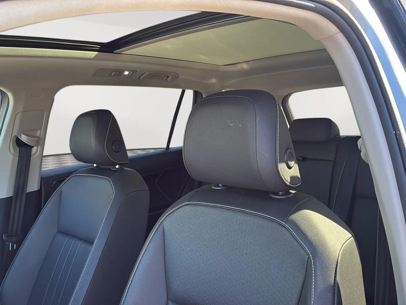 2023 Volkswagen Tiguan - $23,988