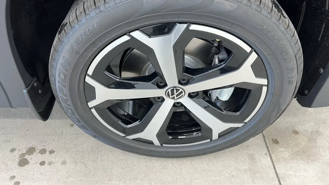 2026 Volkswagen Tiguan SE 4Motion