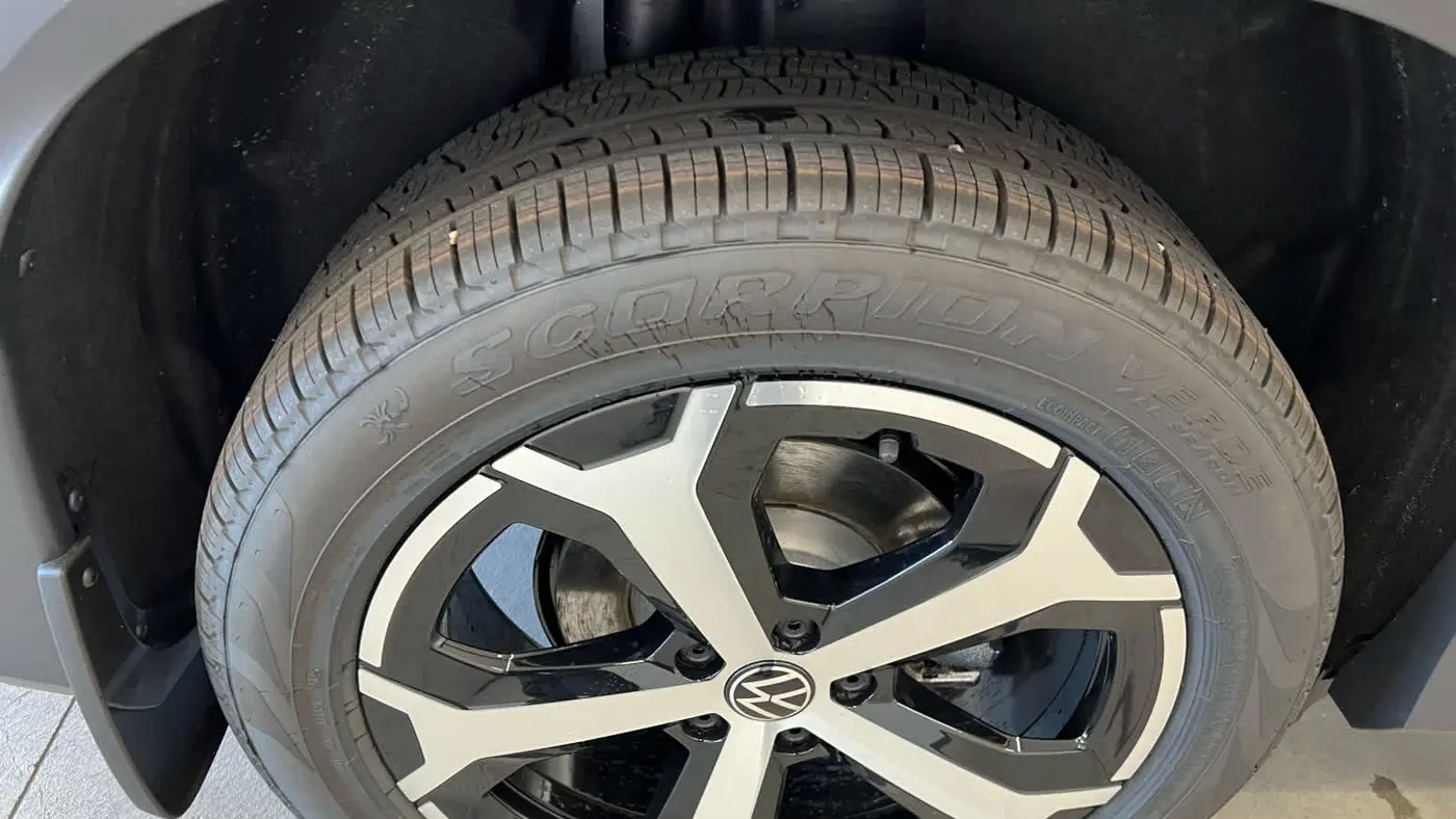2026 Volkswagen Tiguan SE 4Motion