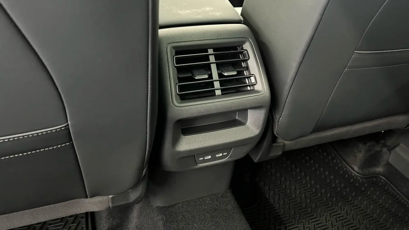 2026 Volkswagen Tiguan SE 4Motion