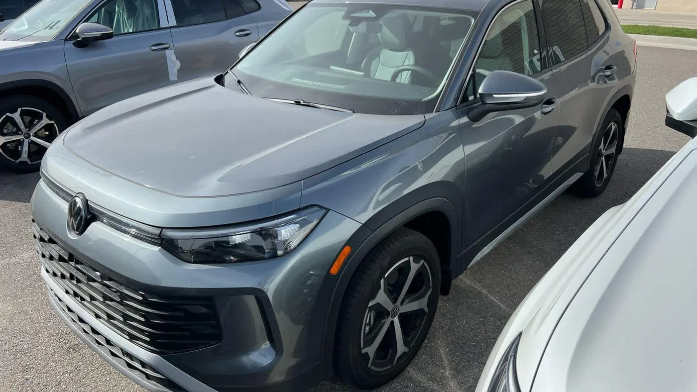 Preowned 2026 Volkswagen Tiguan SE 4Motion for Sale