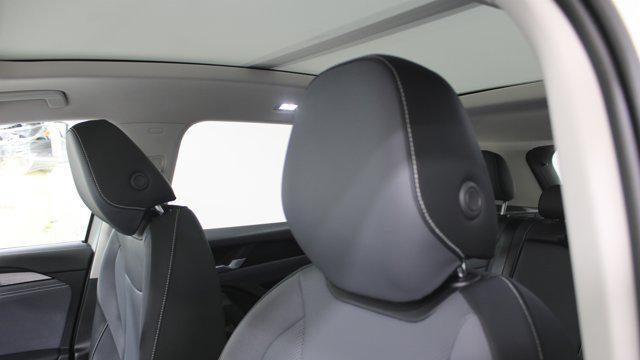 2026 Volkswagen Tiguan SE 4Motion
