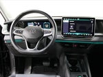 2025 Tiguan Thumbnail 2