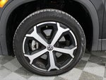 2025 Tiguan Thumbnail 32