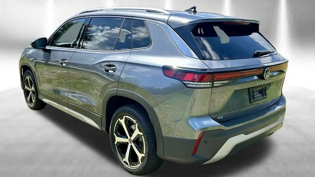 2025 Volkswagen Tiguan SE 4Motion