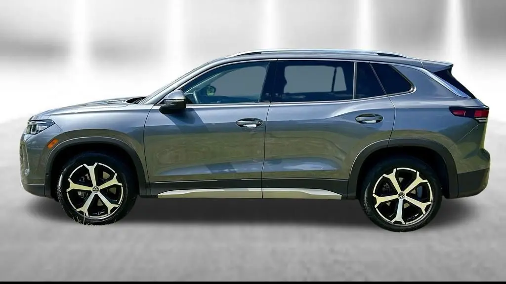 2025 Volkswagen Tiguan SE 4Motion