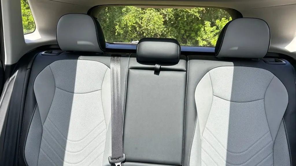 2025 Volkswagen Tiguan SE 4Motion