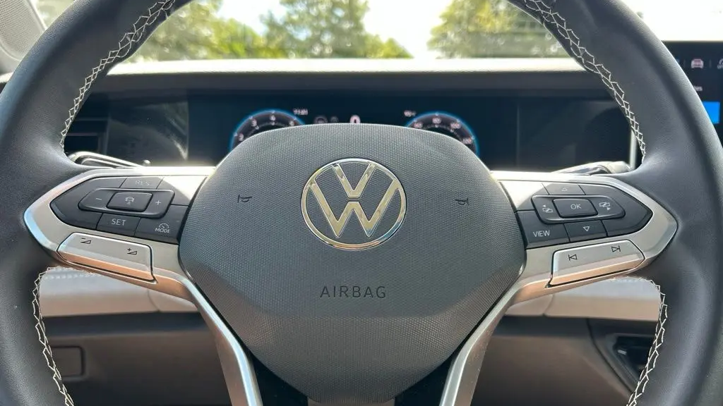 2025 Volkswagen Tiguan SE 4Motion