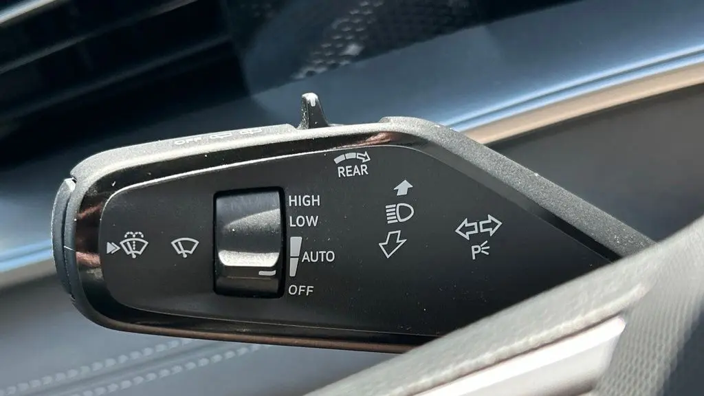 2025 Volkswagen Tiguan SE 4Motion