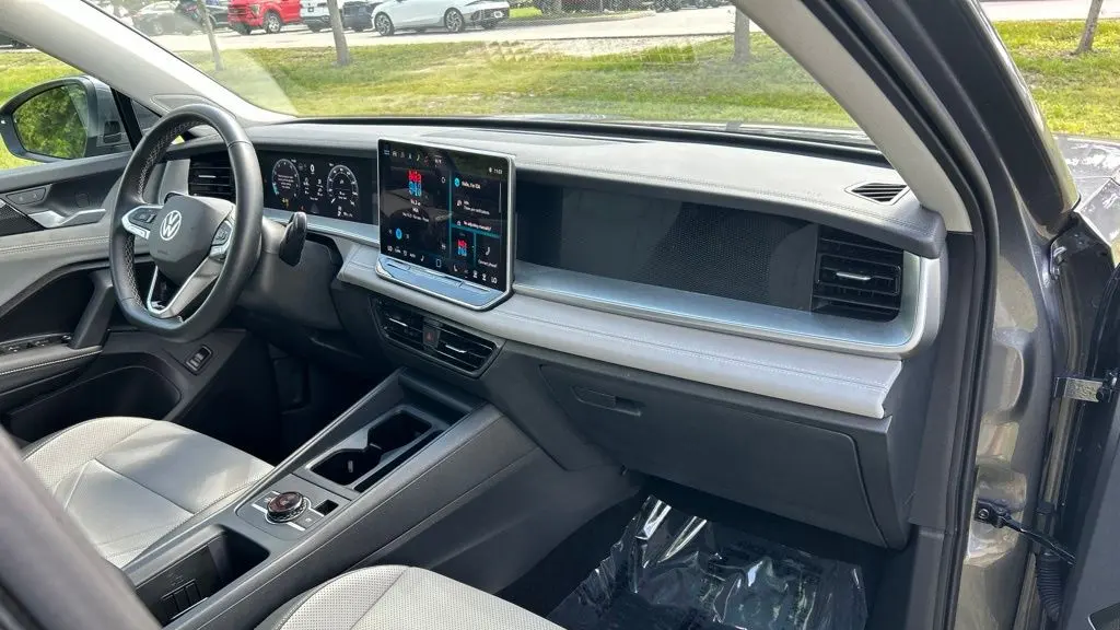 2025 Volkswagen Tiguan SE 4Motion