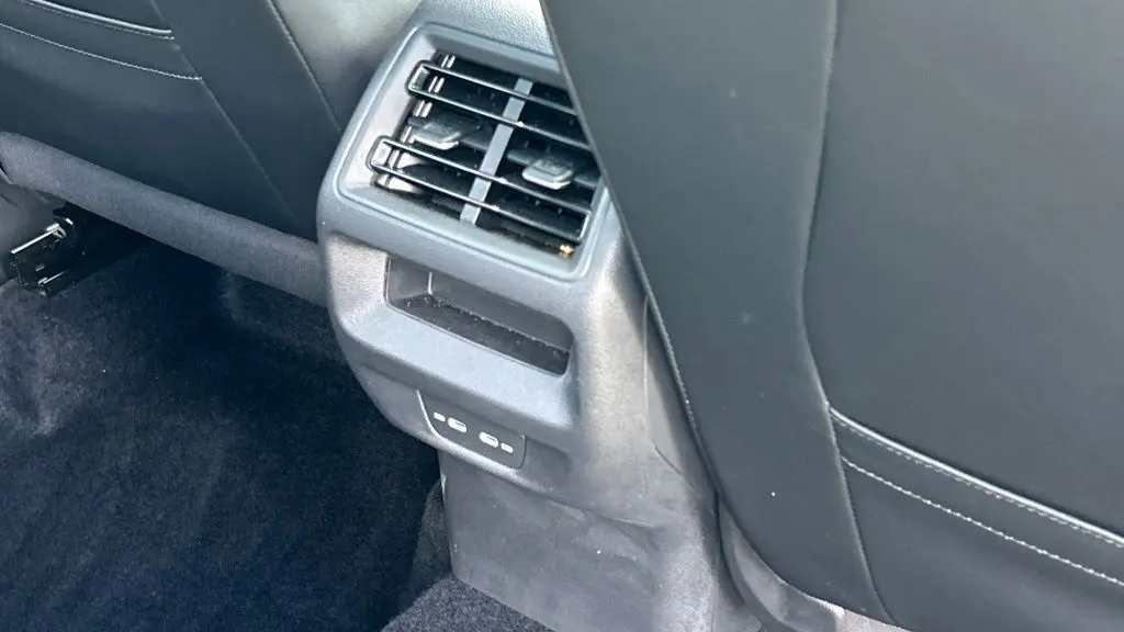 2025 Volkswagen Tiguan SE 4Motion