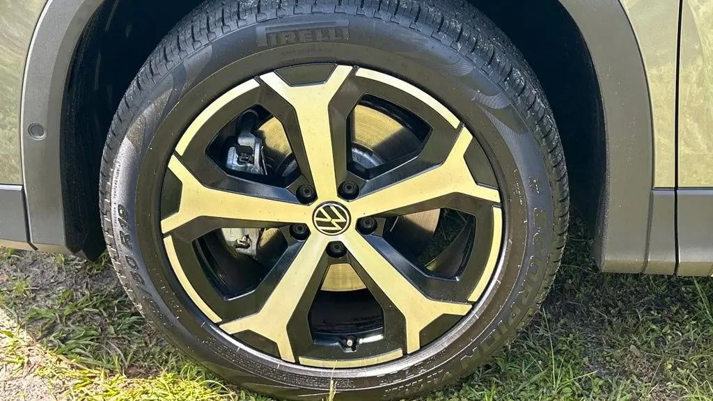 2025 Volkswagen Tiguan SE 4Motion