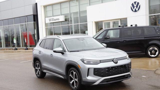 Preowned 2025 Volkswagen Tiguan SE 4Motion for Sale