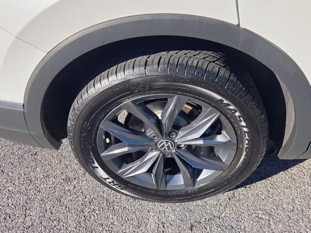 2023 Volkswagen Tiguan - $18,559