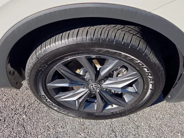 2023 Volkswagen Tiguan - $18,559