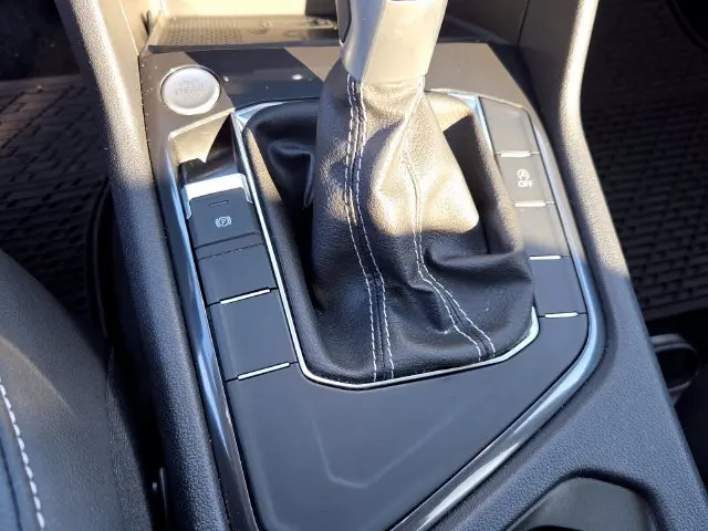 2023 Volkswagen Tiguan - $18,559