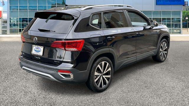 2023 Volkswagen Taos SE 4Motion