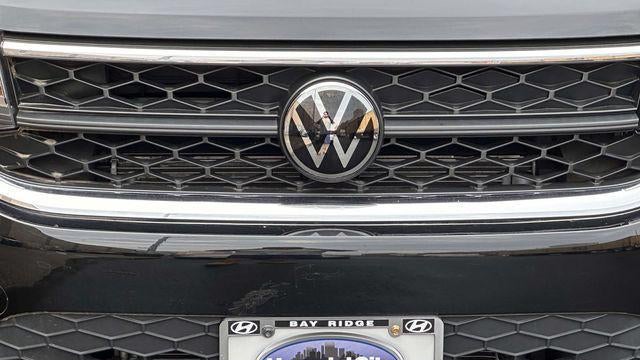 2023 Volkswagen Taos SE 4Motion