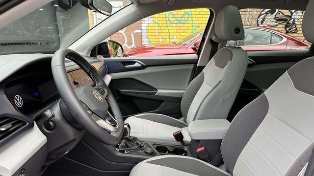 2023 Volkswagen Taos SE 4Motion