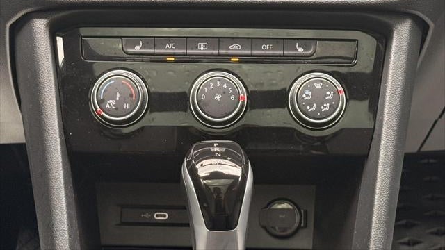 2023 Volkswagen Taos SE 4Motion