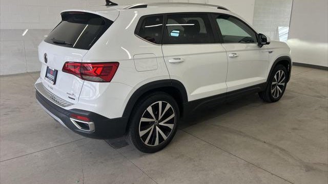 2023 Volkswagen Taos SE 4Motion