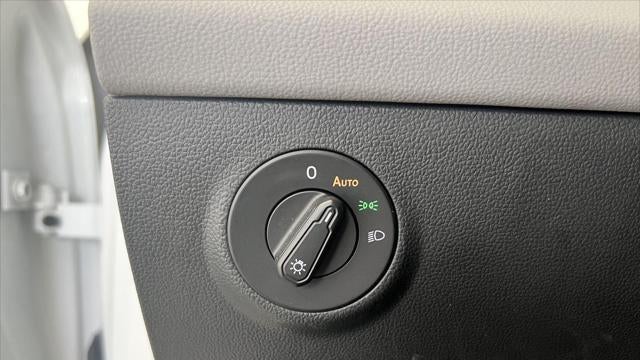 2023 Volkswagen Taos SE 4Motion