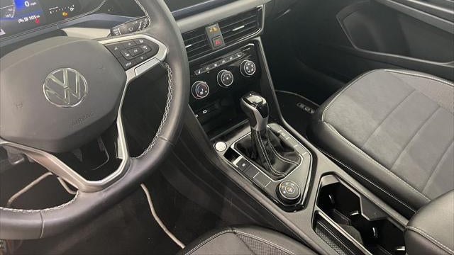 2023 Volkswagen Taos SE 4Motion