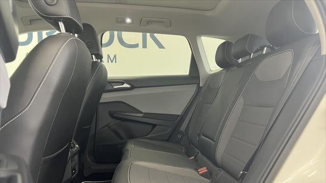 2023 Volkswagen Taos SE 4Motion