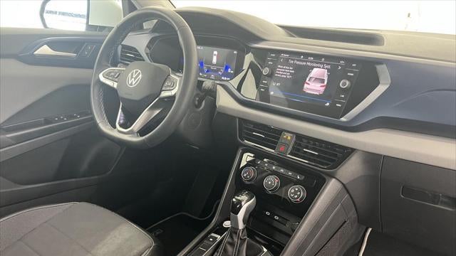 2023 Volkswagen Taos SE 4Motion