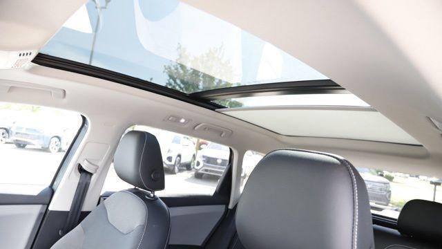 2022 Volkswagen Taos SE 4Motion
