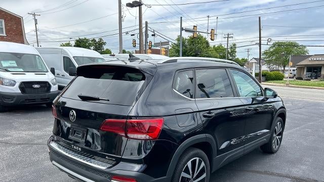 2022 Volkswagen Taos SE 4Motion