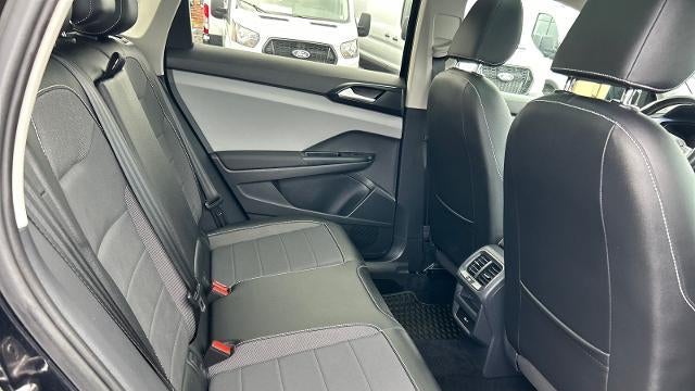 2022 Volkswagen Taos SE 4Motion