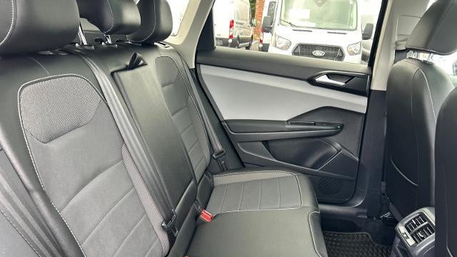 2022 Volkswagen Taos SE 4Motion