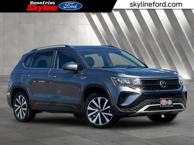 Photo of a 2022 Volkswagen Taos AWD SE 4motion 4DR SUV for sale