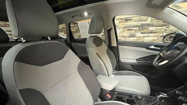2022 Volkswagen Taos SE 4Motion