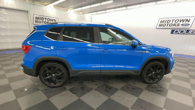 2022 Volkswagen Taos SE 4Motion