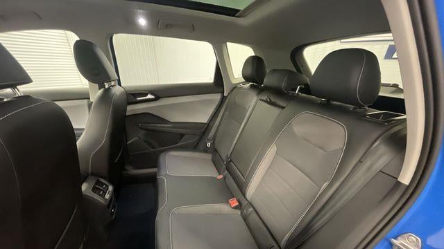 2022 Volkswagen Taos SE 4Motion