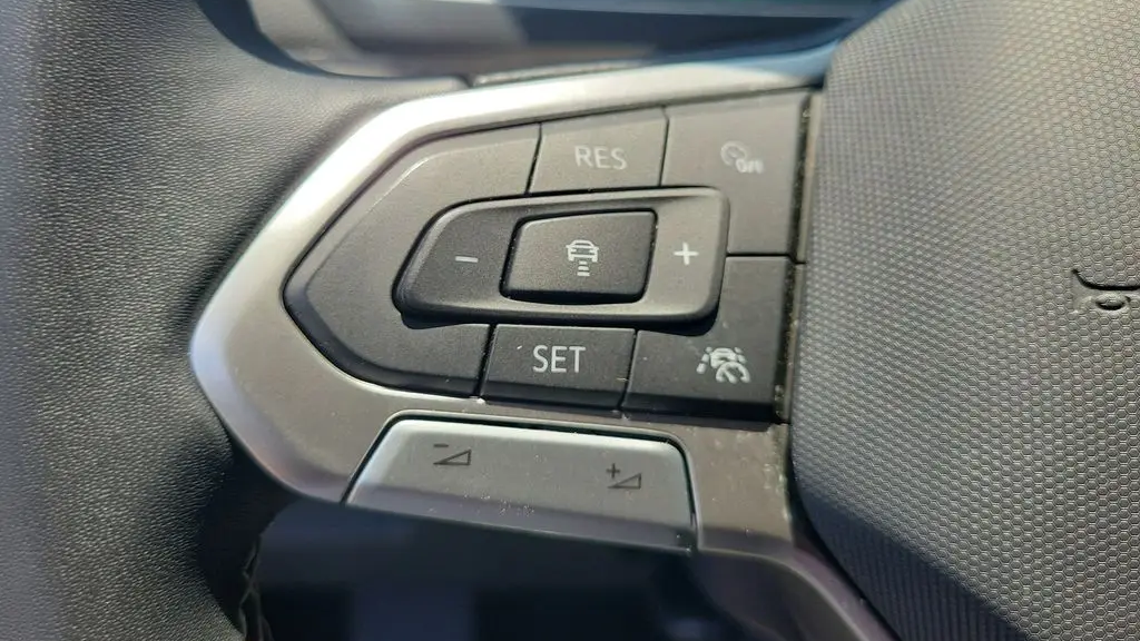 2023 Volkswagen Tiguan S