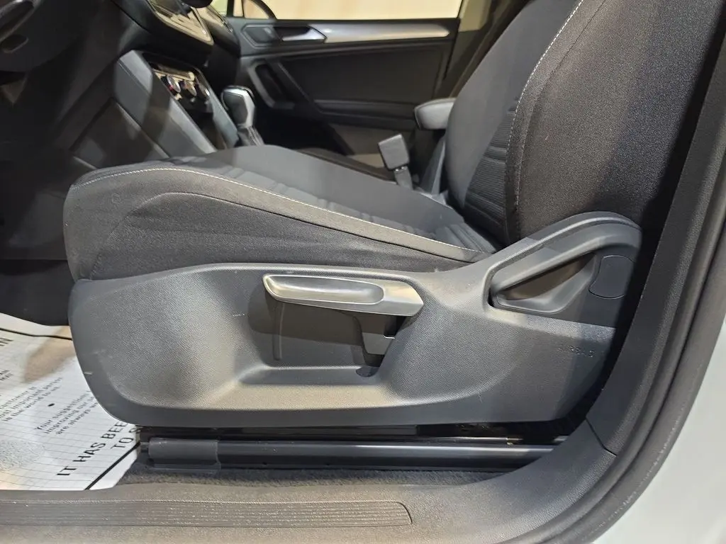2023 Volkswagen Tiguan - $17,745