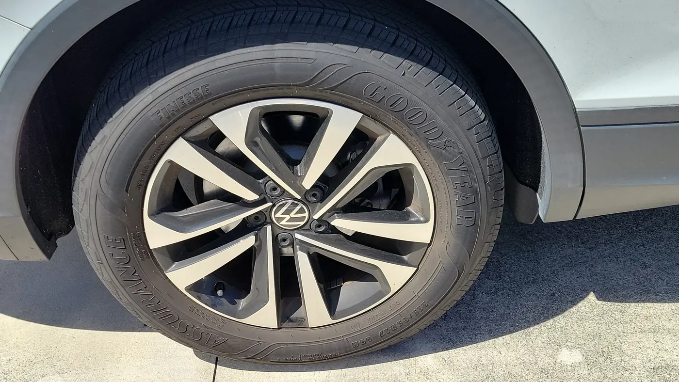 2023 Volkswagen Tiguan S