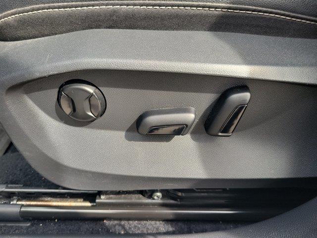 2022 Volkswagen Taos - $14,991