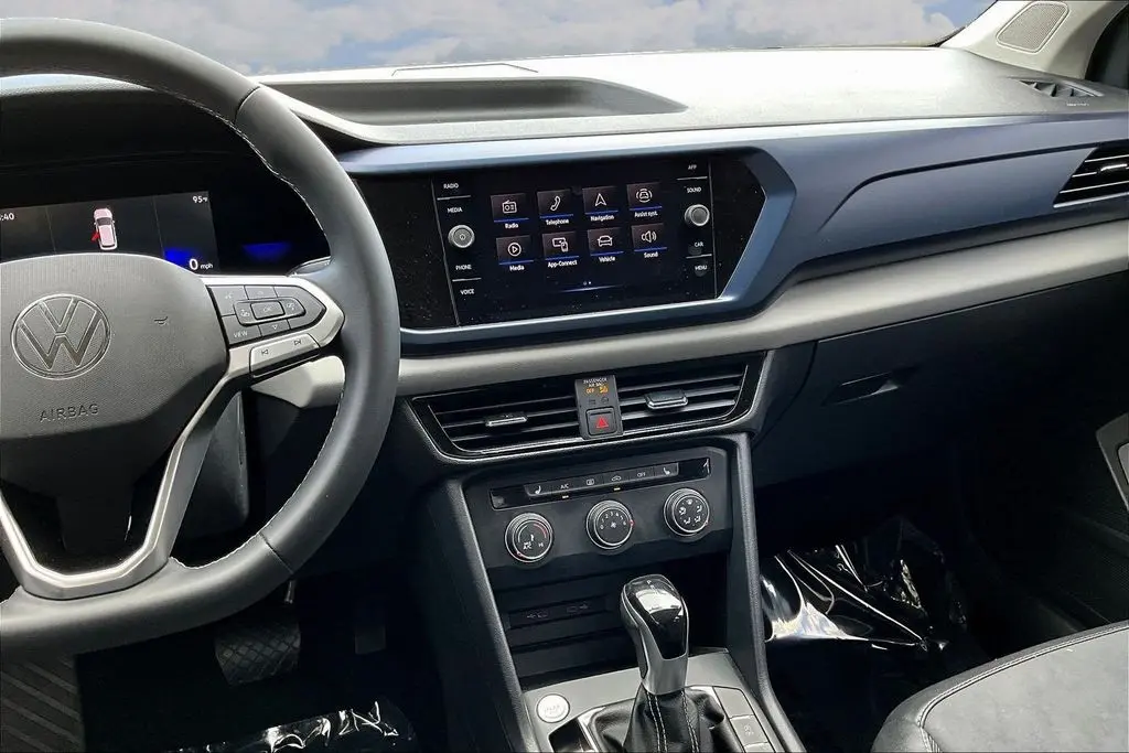 2022 Volkswagen Taos - $18,288