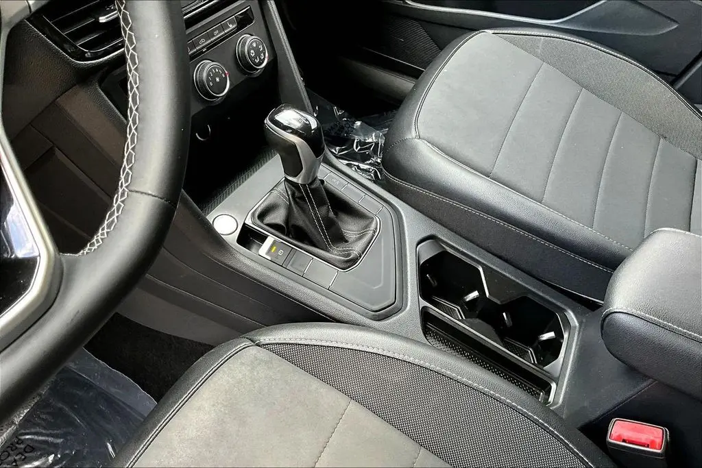 2022 Volkswagen Taos - $18,288