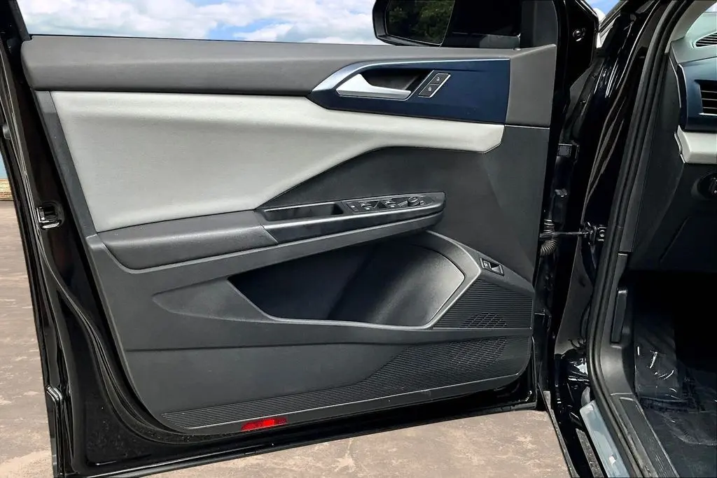 2022 Volkswagen Taos - $18,288